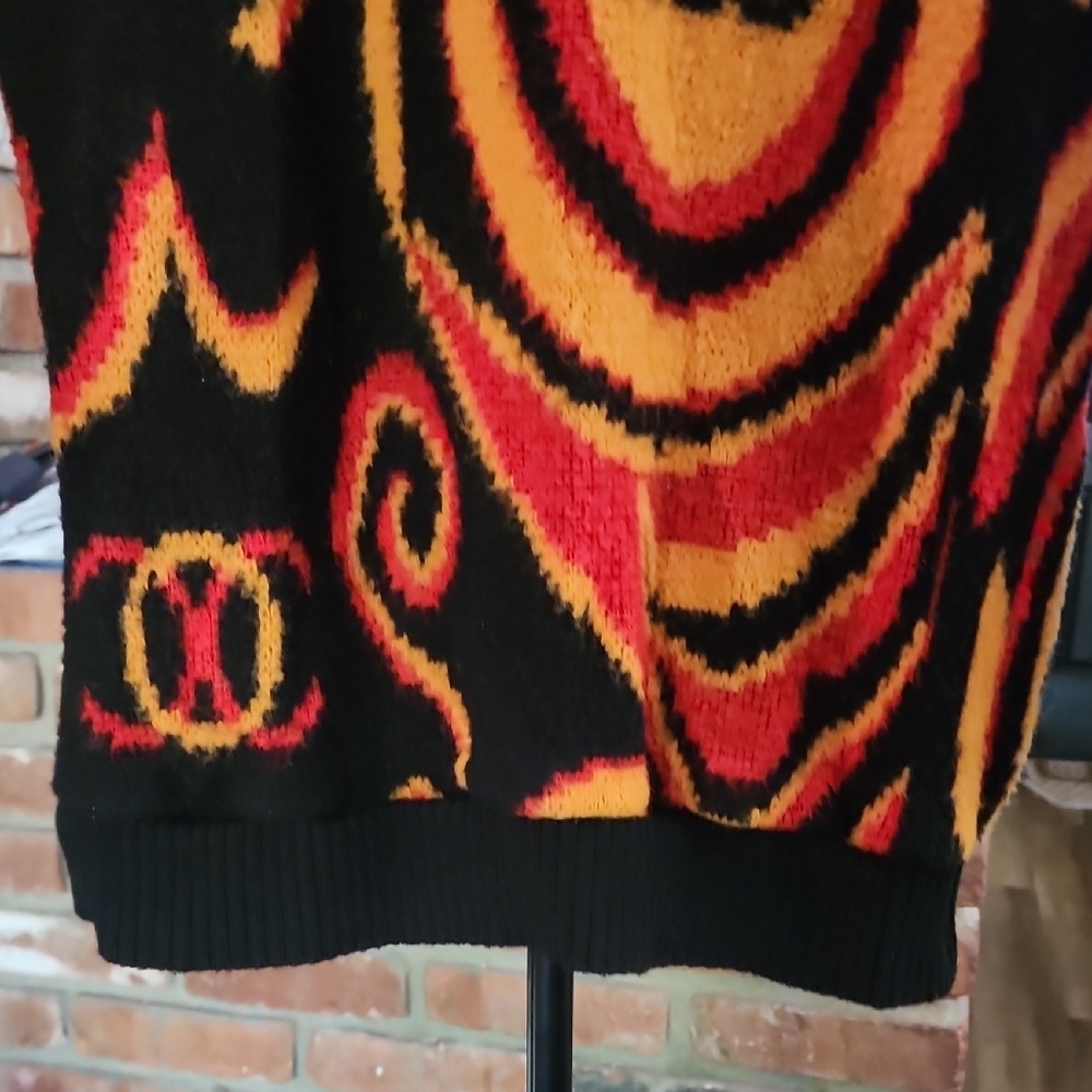 Vintage Colon Black & Orange Abstract Swirl Logo Knit Sweater - Picture 4 of 10